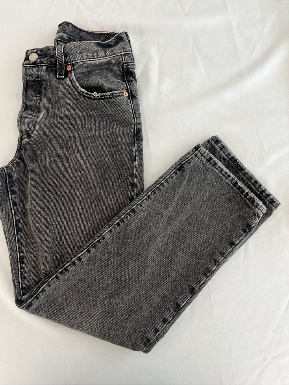 Levi’s 501 Women Black Washed Straight-Leg Jeans